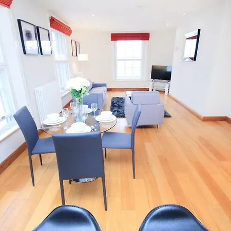 Best Best Location!!! Apartment *
